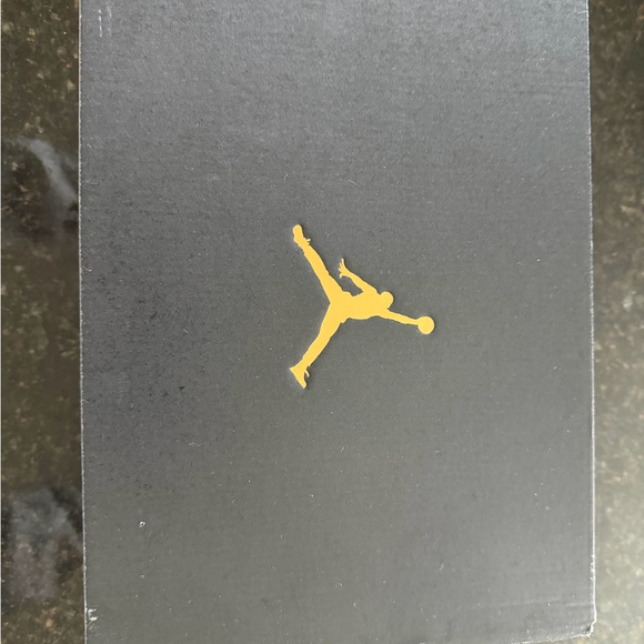 Jordan 1 Kids Sneakers - glow in the dark - Picture 4 of 4